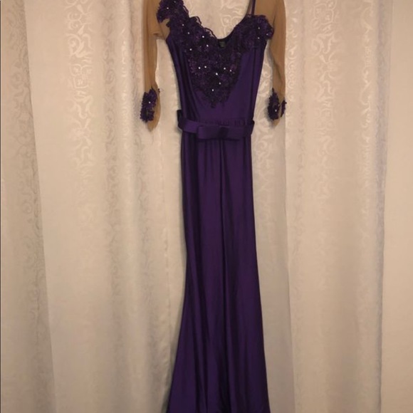 Dresses & Skirts - Bandage Style Gown